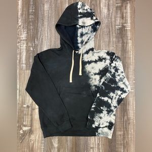 NWT ELECTRIC & ROSE Black 1/2 Dye Hoodie